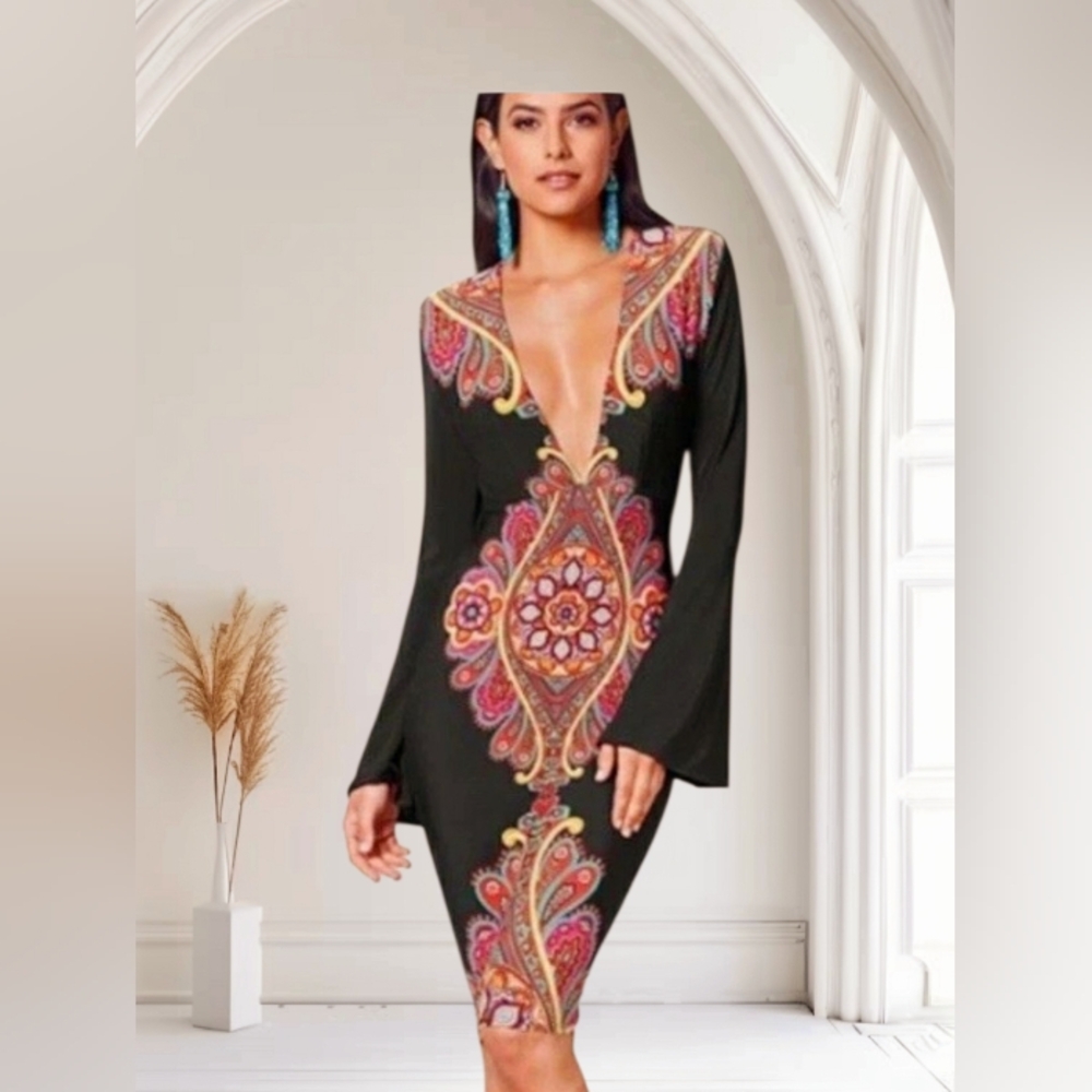 VENUS Black Long Sleeve Deep V-Neck Paisley Medallion Dress LNC Size L